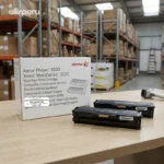 Foto de caja sellada tóner Xerox 106R03048 etiqueta original con código de barras